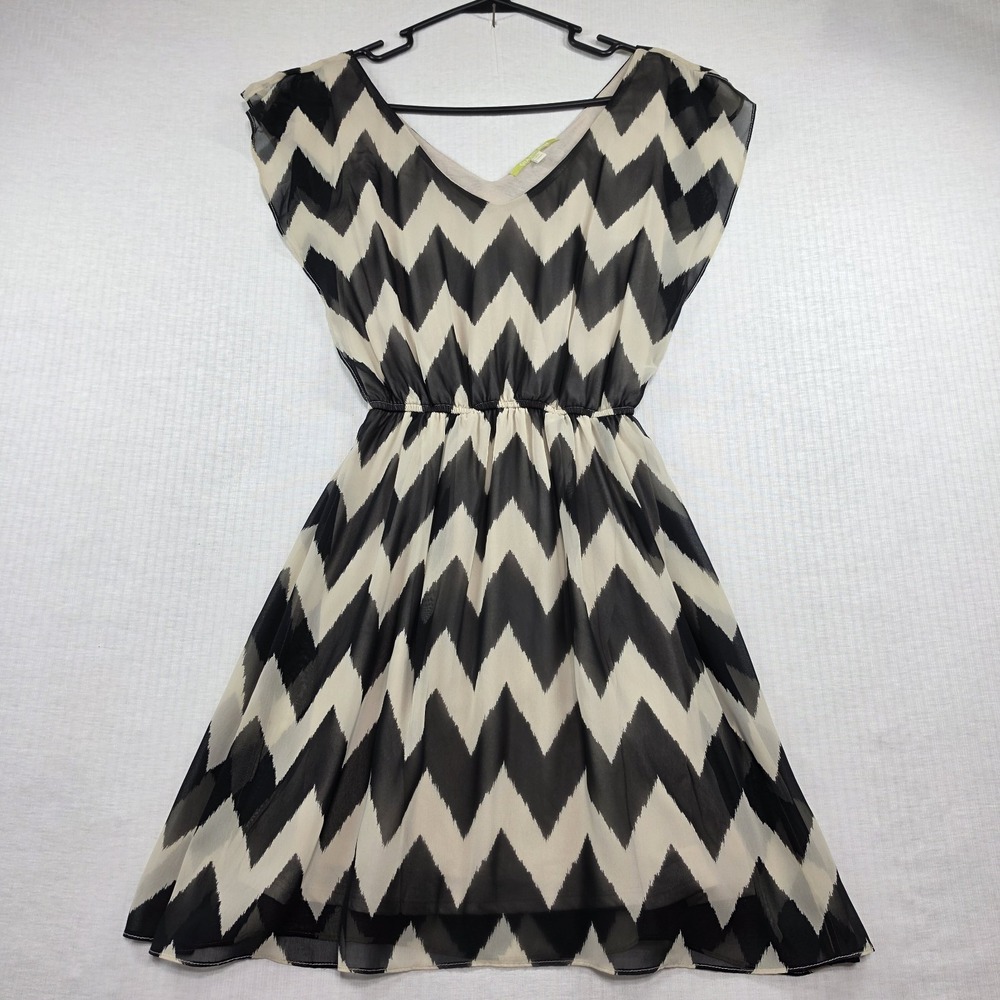 Gianni Bini Black Cream Zigzag V-Neck Elastic Waist Dress XS Indie Sleaze Boho